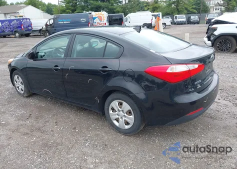 2015 Kia Forte Lx z USA, uszkodzony, nr VIN KNAFX4A69F5342748
